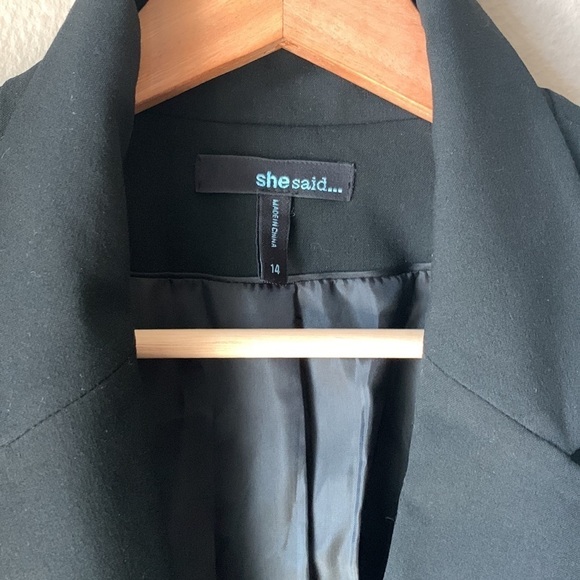 SHE SAID… Black Short Blazer Jacket - Picture 3 of 7